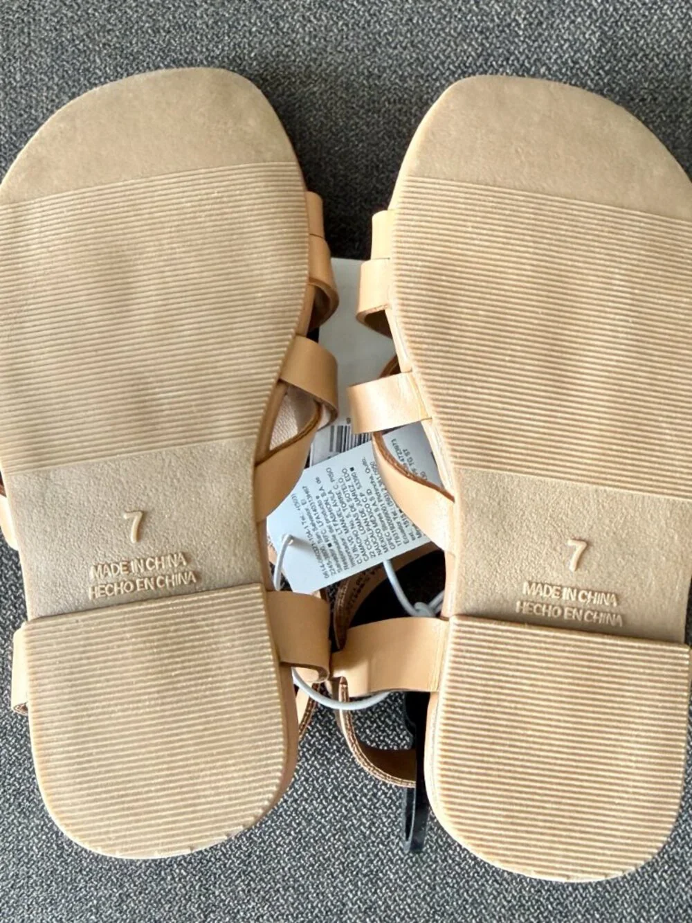 NWT Old Navy Strappy Neutral Sandals Toddler Size 7